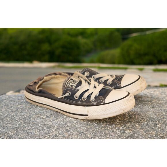 Womens Converse Size 7.5 All Stars Navy Blue Some Fading On The Heels Preowned - Picture 1 of 12